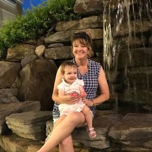 Meet your Posher, Connie